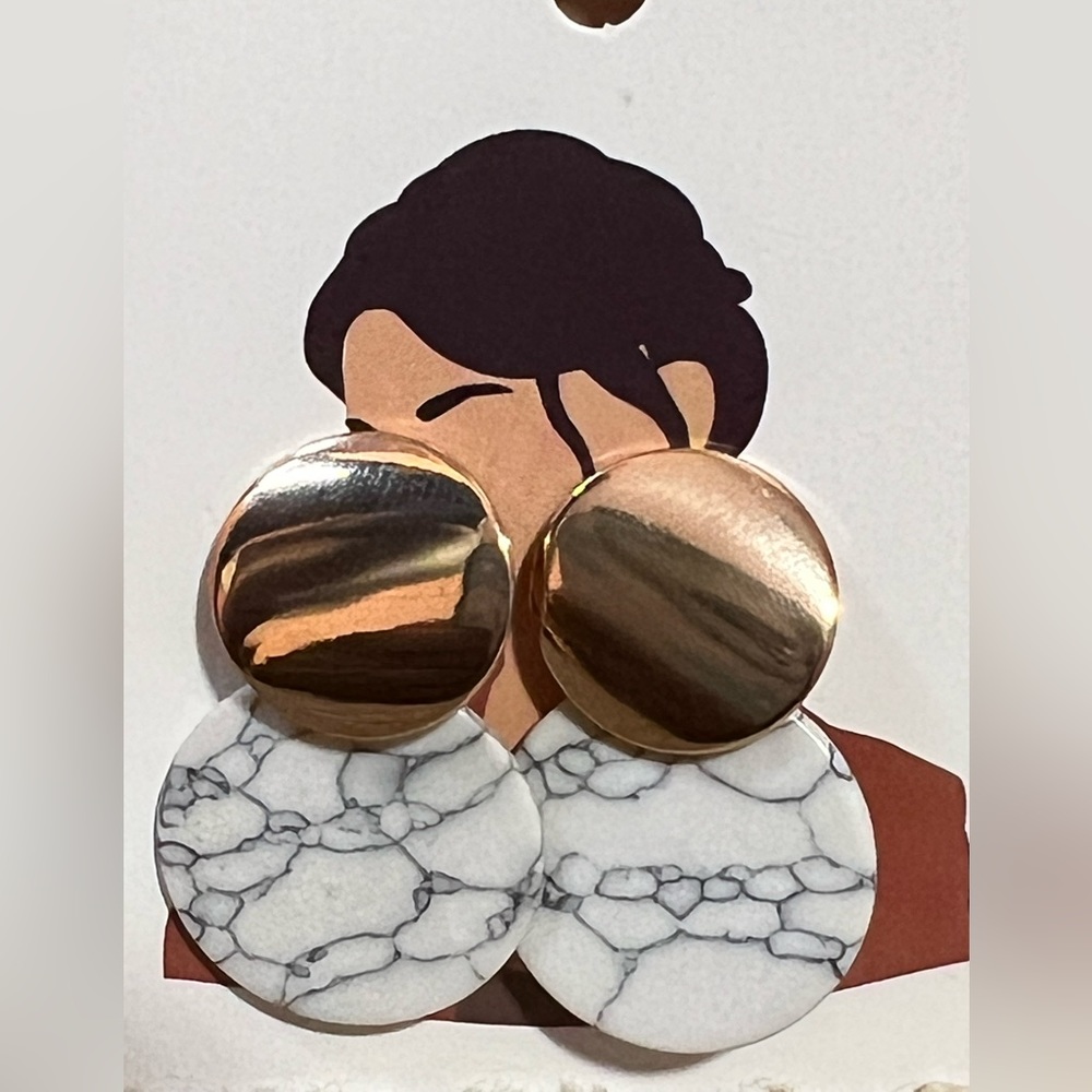Gold and White circle earrrings